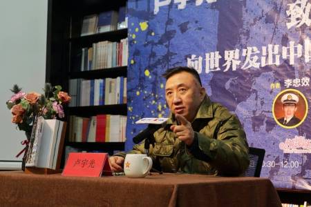 穿越死亡的无冕之王,卢宇光讲述战地记者的日常